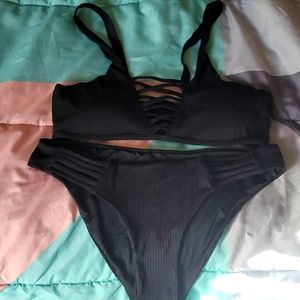 Fashion Nova 2 pc Bikini set 👙